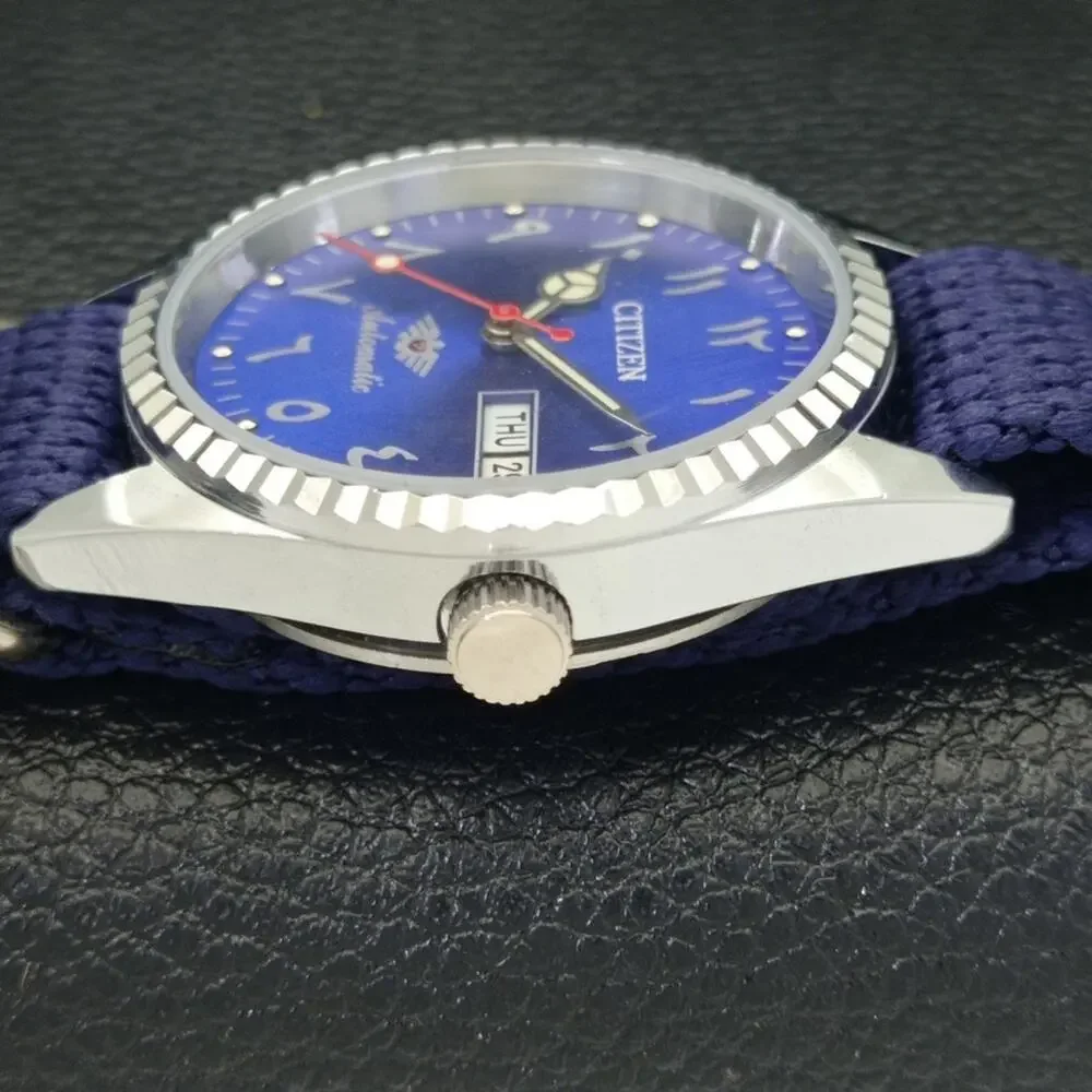 Vintage 1980 Citizen Automatic Mens Silver Watch W/daydate & Blue accents